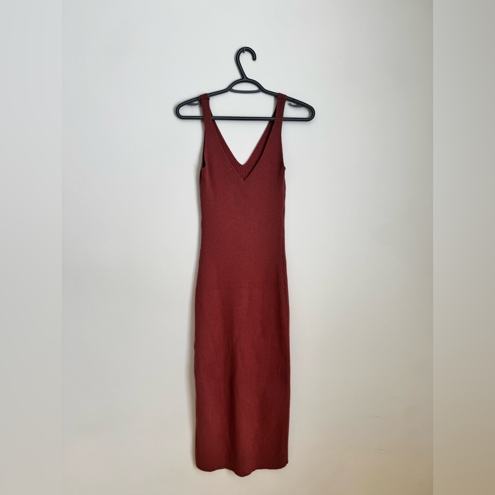 Dex Knit Maxi Dress in Burgundy - Picture 6 of 6